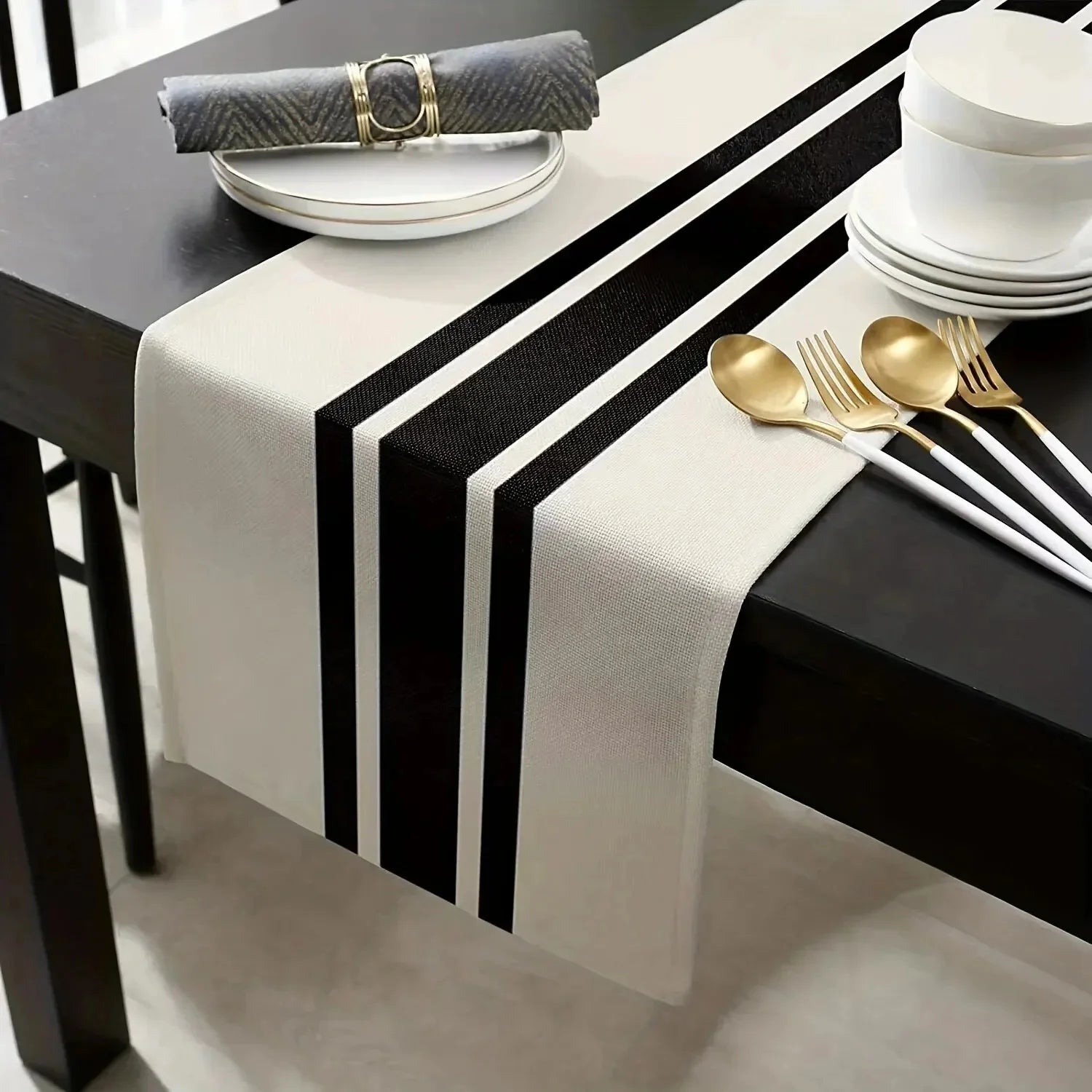 1 pc Geometric Stripe Linen Table Runner, Modern Simple Black AndWhite Plaid Classic Vintage Table Cloth, Home Decoration 1pc Geo