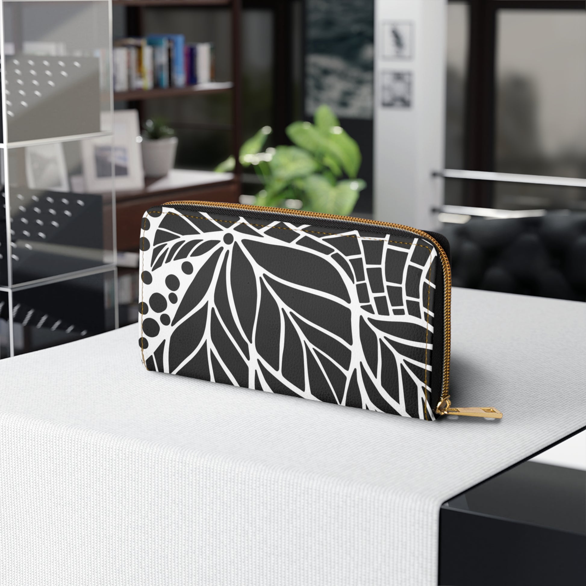 Chic Black & White Leaf Zipper Wallet, Stylish Clutch, Everyday Organizer, Gift for Her, Floral Fashion Accessory