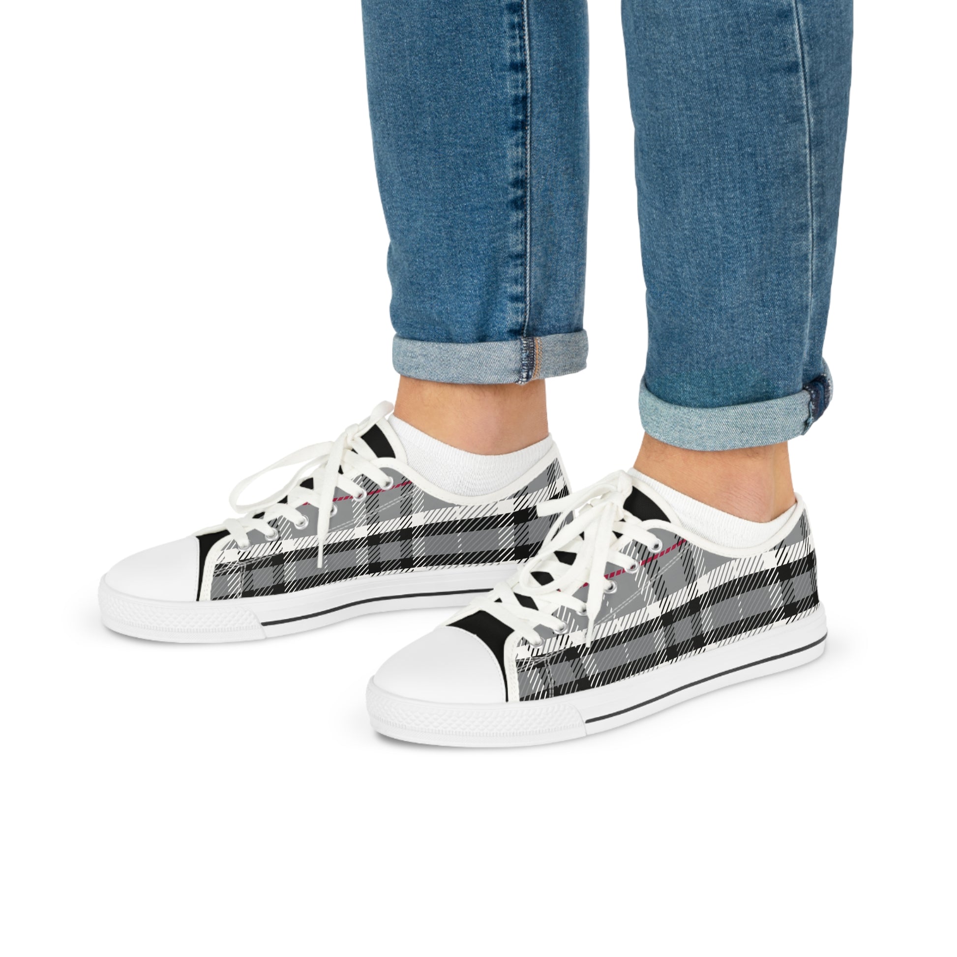 Fashionable Men's Designer Soft Plaid Low Top Sneakers Mens Converse Sneakers Sneakers For Men Low Top Sneakers Canvas Lace Up Boys FlatStylish Plaid Men's Low Top Sneakers Casual Footwear for Everyday Comfort. Limited stock available.