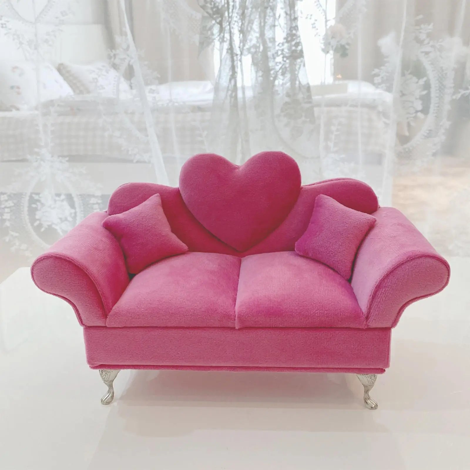 Elegant Jewelery Box Showcase Rose Storage Holder Soft Lining. Limited stock available.